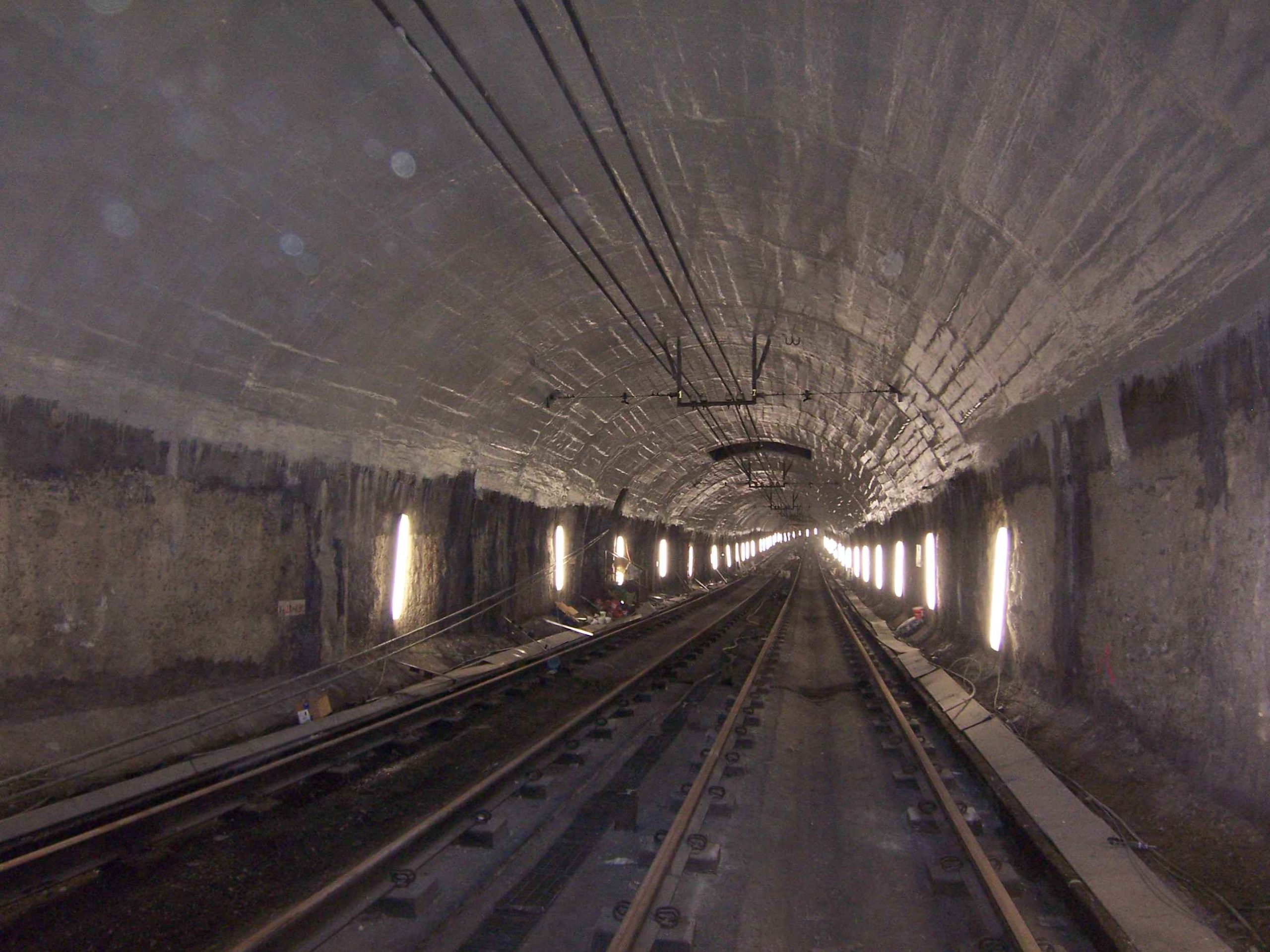 TeimLam túnel metro